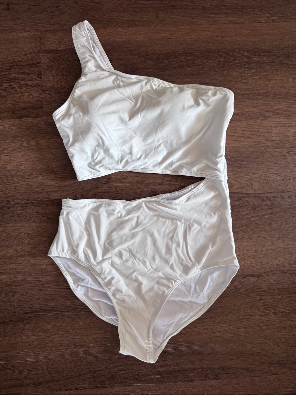 Women’s One-Shoulder White One-Piece Swimsuit with Cutout (NWT) size M
